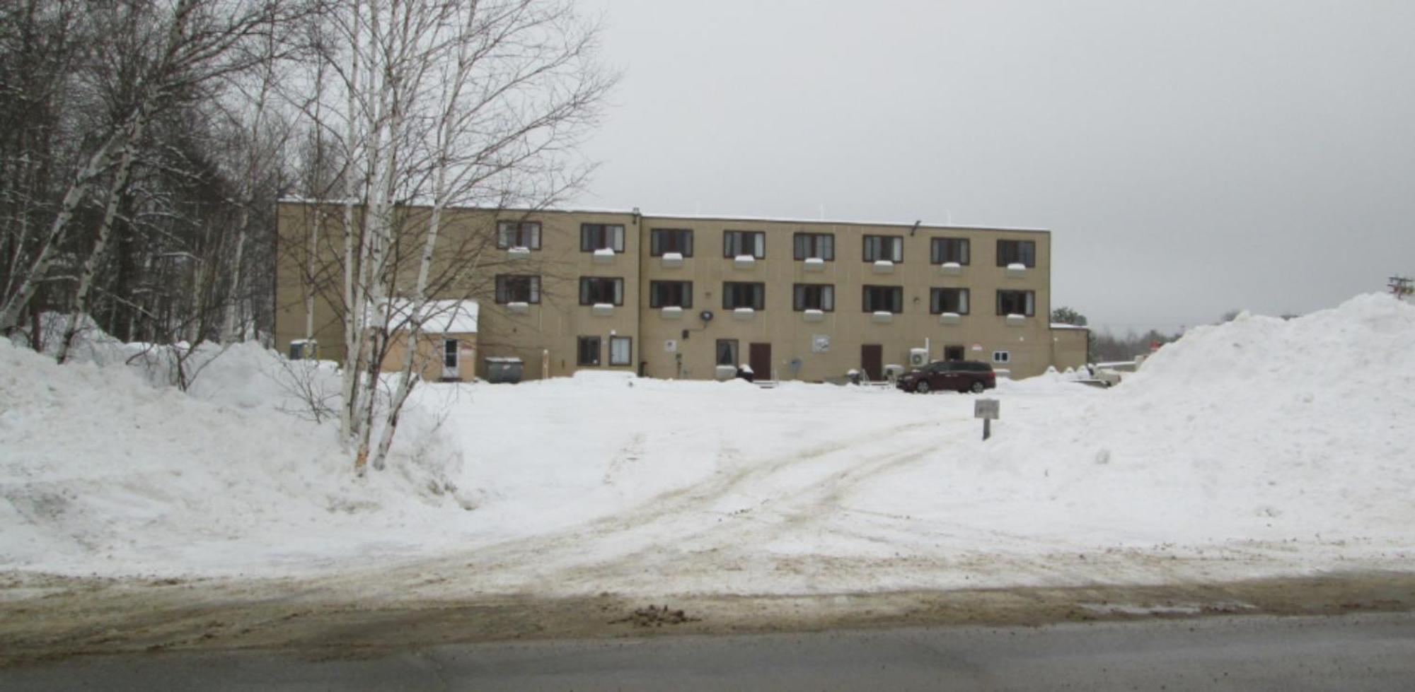 Katahdin Inn & Suites Millinocket المظهر الخارجي الصورة