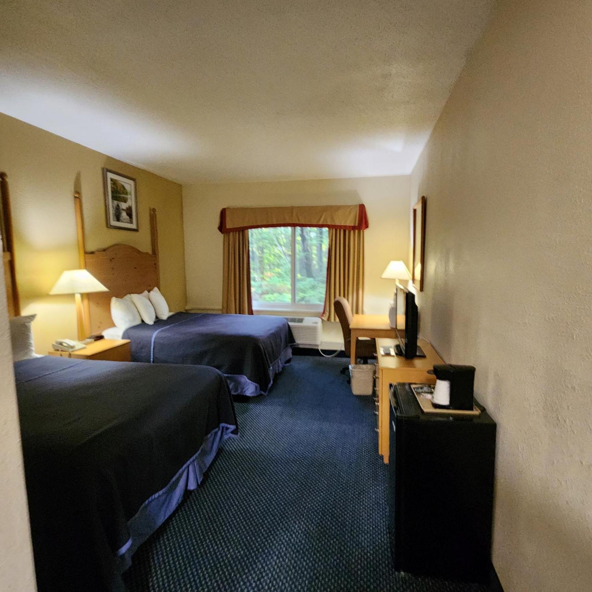 Katahdin Inn & Suites Millinocket المظهر الخارجي الصورة