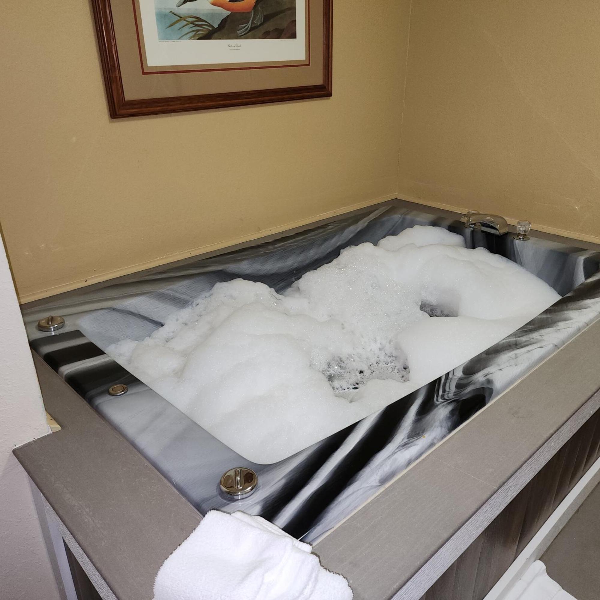 Katahdin Inn & Suites Millinocket المظهر الخارجي الصورة