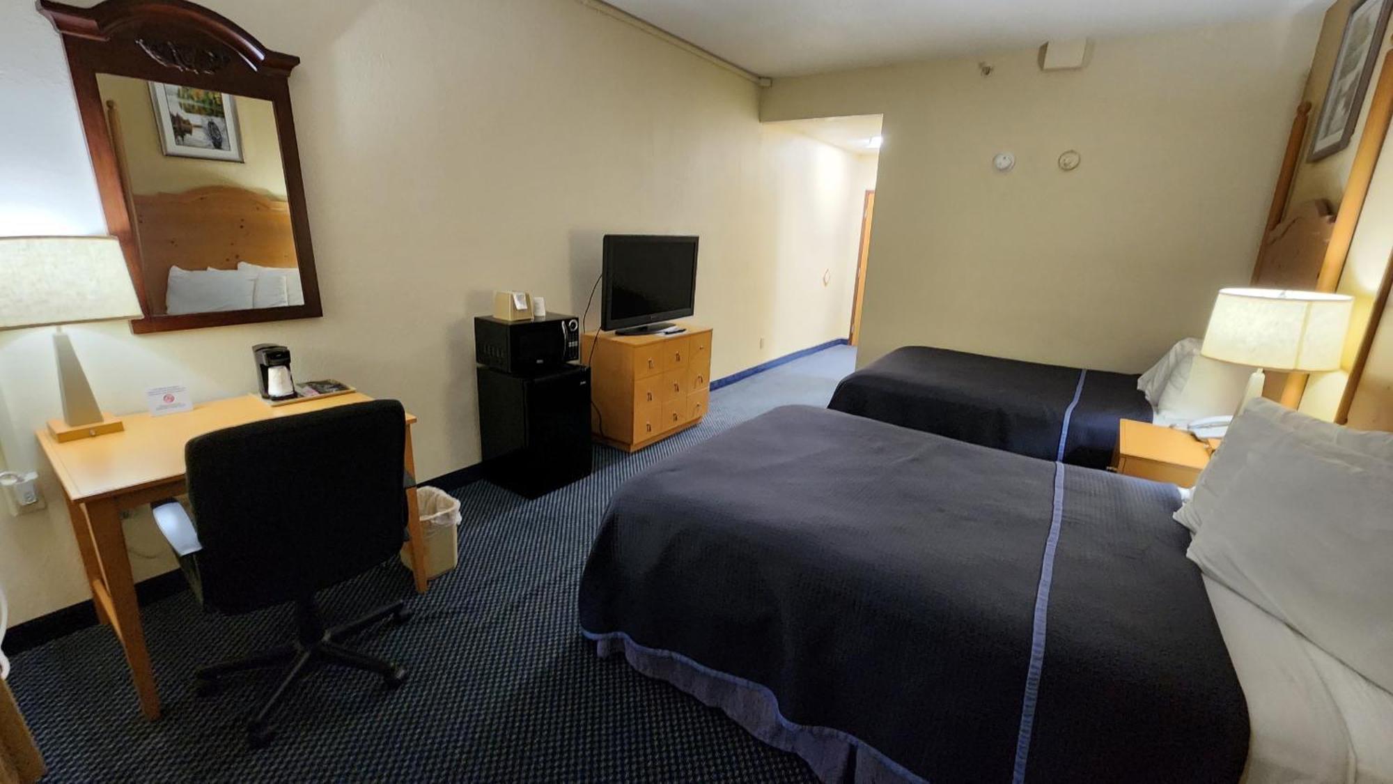 Katahdin Inn & Suites Millinocket المظهر الخارجي الصورة