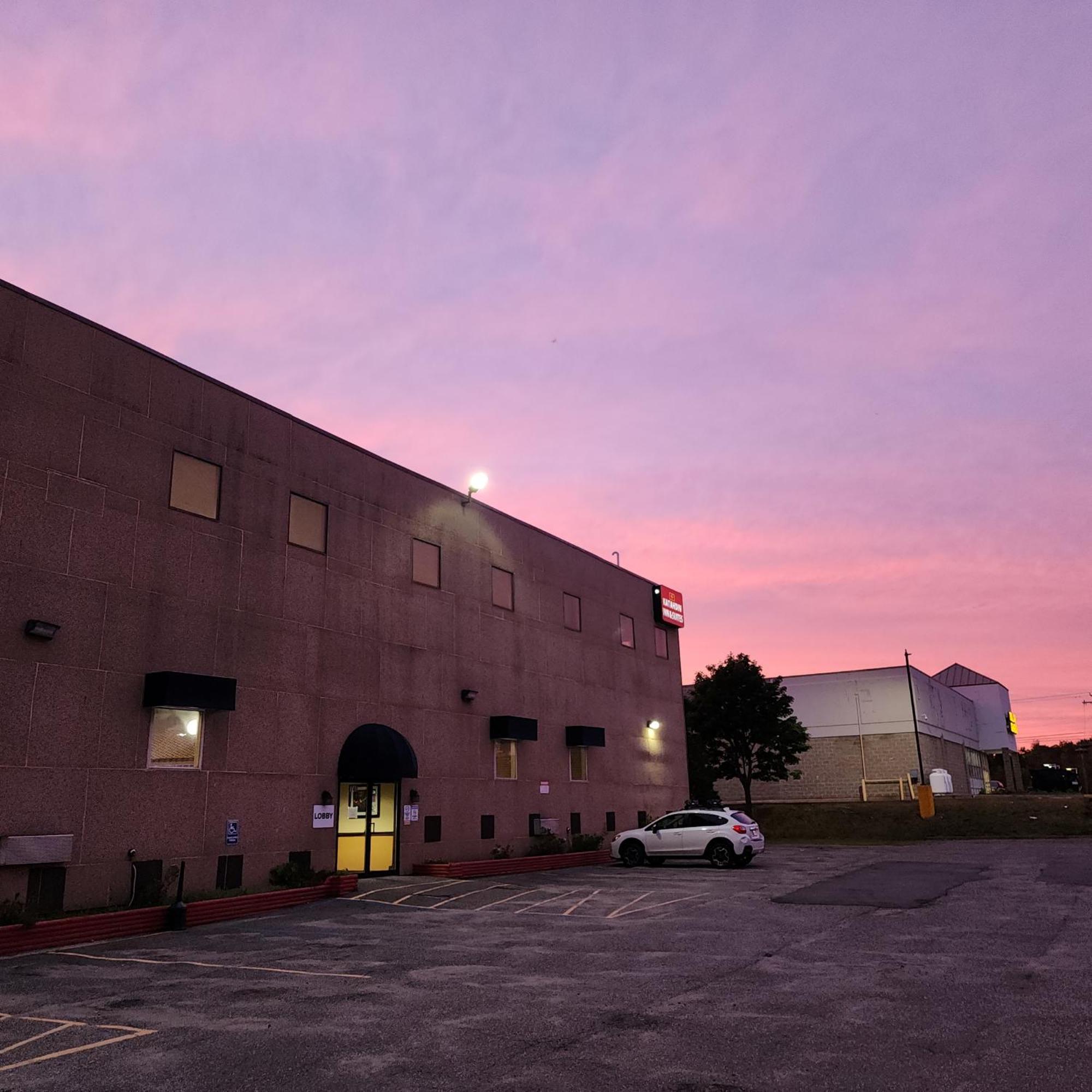 Katahdin Inn & Suites Millinocket المظهر الخارجي الصورة