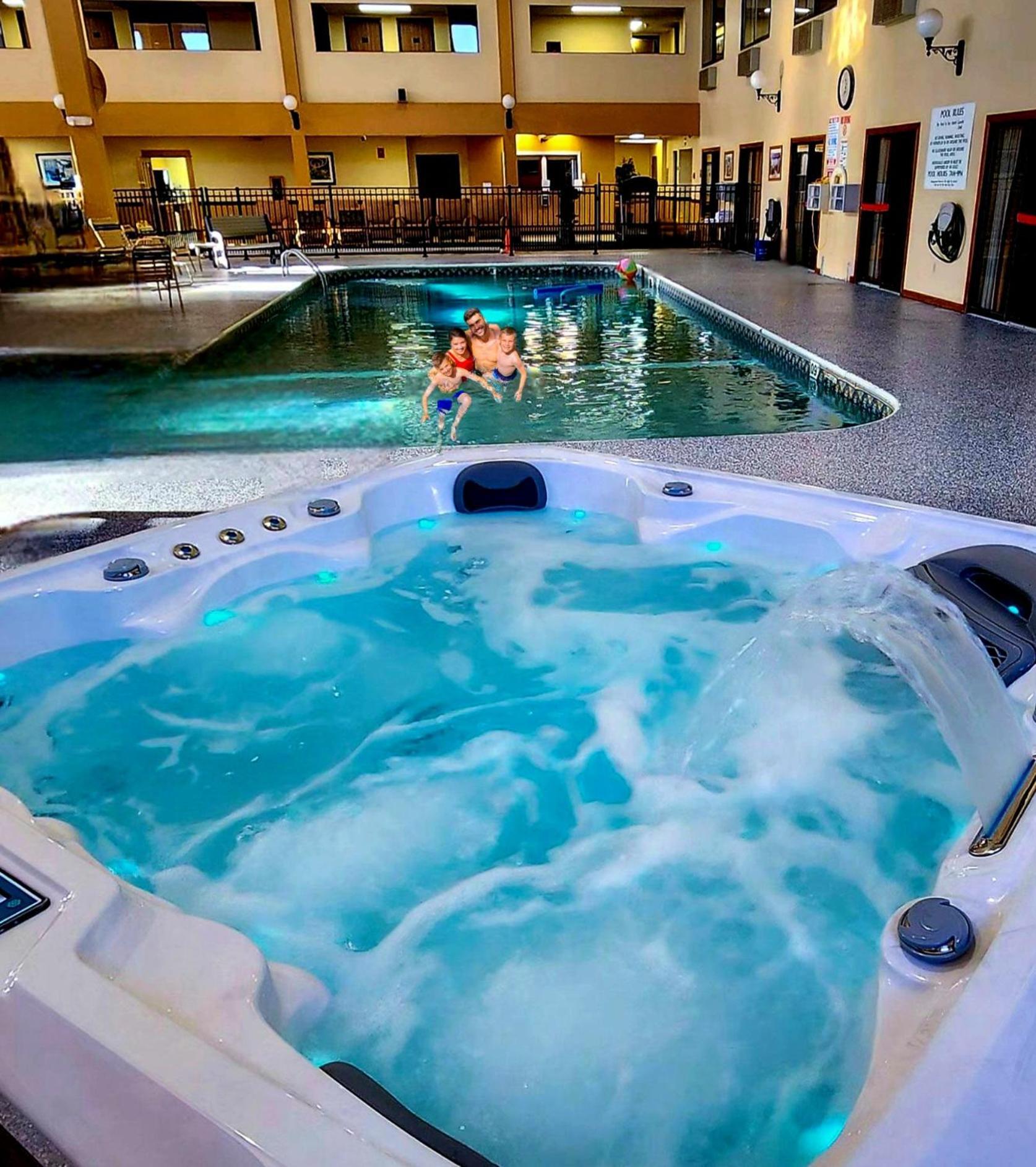 Katahdin Inn & Suites Millinocket المظهر الخارجي الصورة