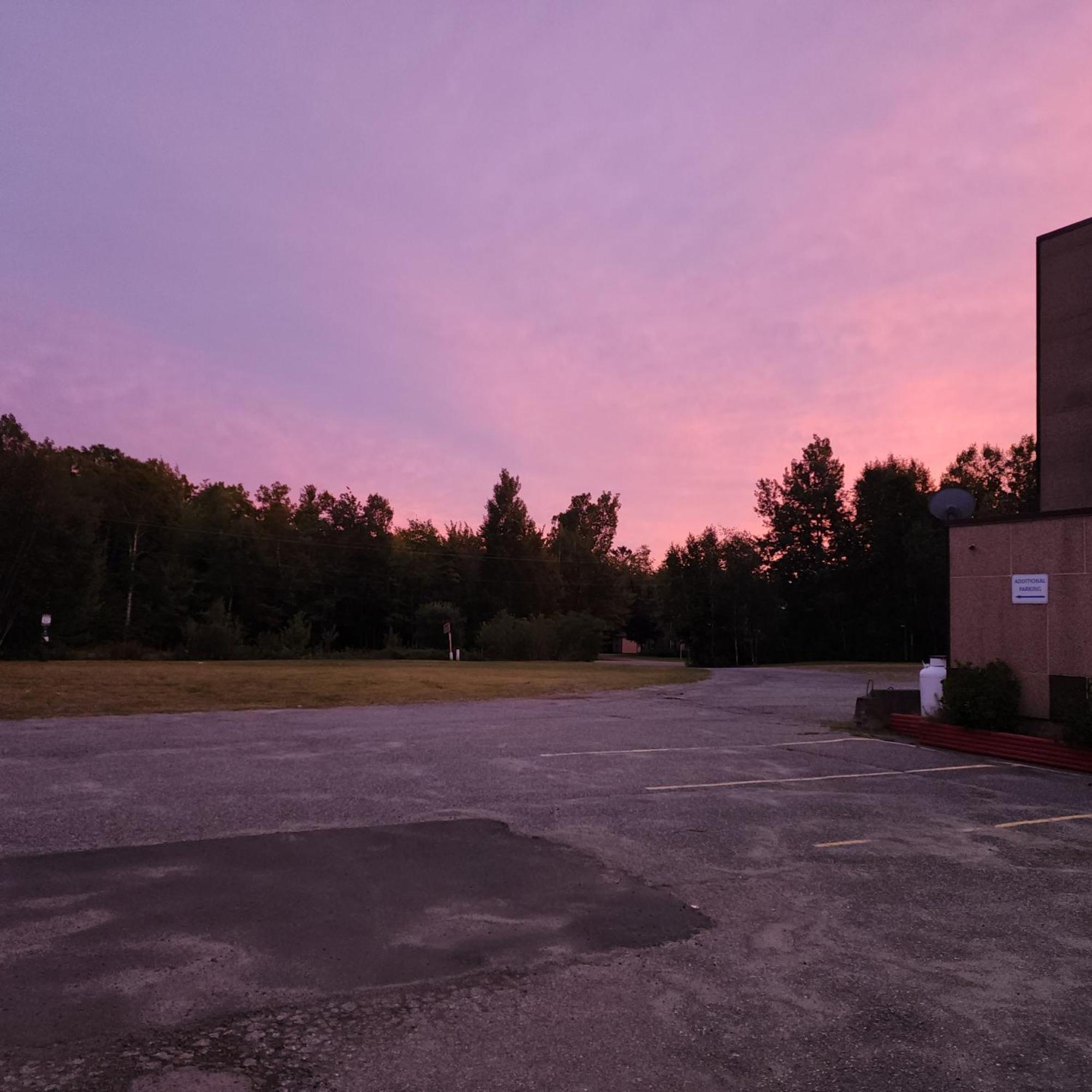 Katahdin Inn & Suites Millinocket المظهر الخارجي الصورة