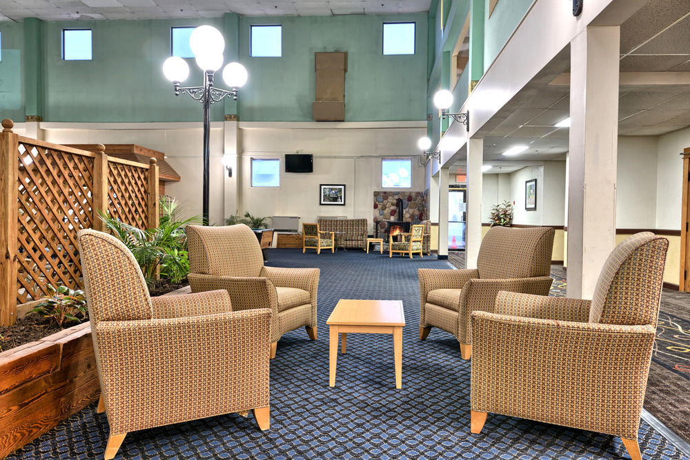 Katahdin Inn & Suites Millinocket المظهر الخارجي الصورة