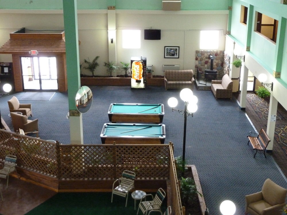 Katahdin Inn & Suites Millinocket المظهر الخارجي الصورة