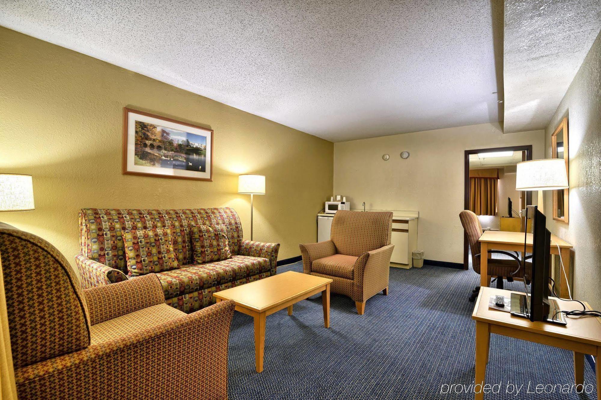 Katahdin Inn & Suites Millinocket المظهر الخارجي الصورة