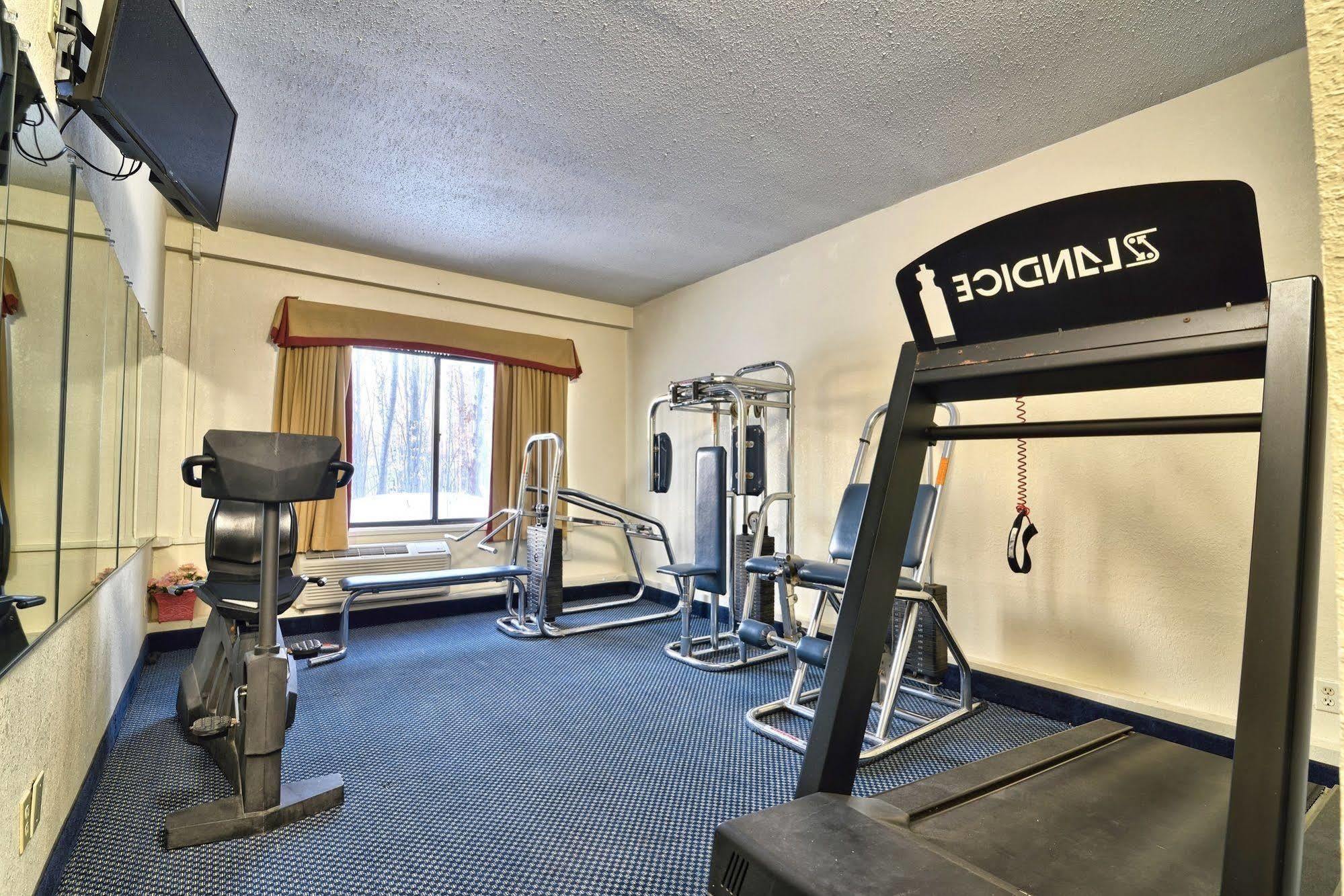 Katahdin Inn & Suites Millinocket المظهر الخارجي الصورة