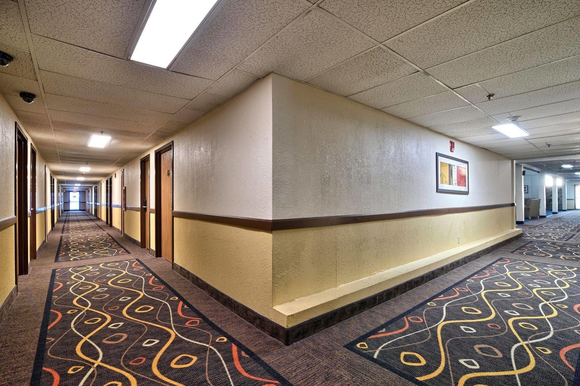 Katahdin Inn & Suites Millinocket المظهر الخارجي الصورة